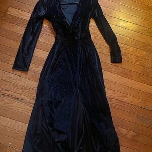 Elegant Double Leg Slit Black Velvet Dress